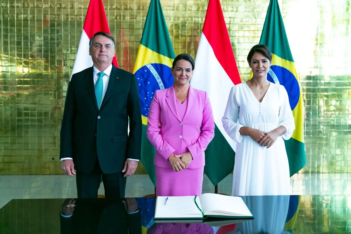 NOVÁK Katalin; BOLSONARO, Jair