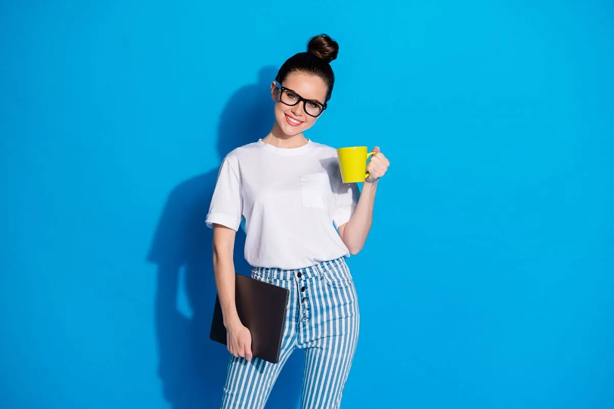 Portrait,Of,Nice,Attractive,Lovely,Pretty,Cheerful,Cheery,Girl,Remote