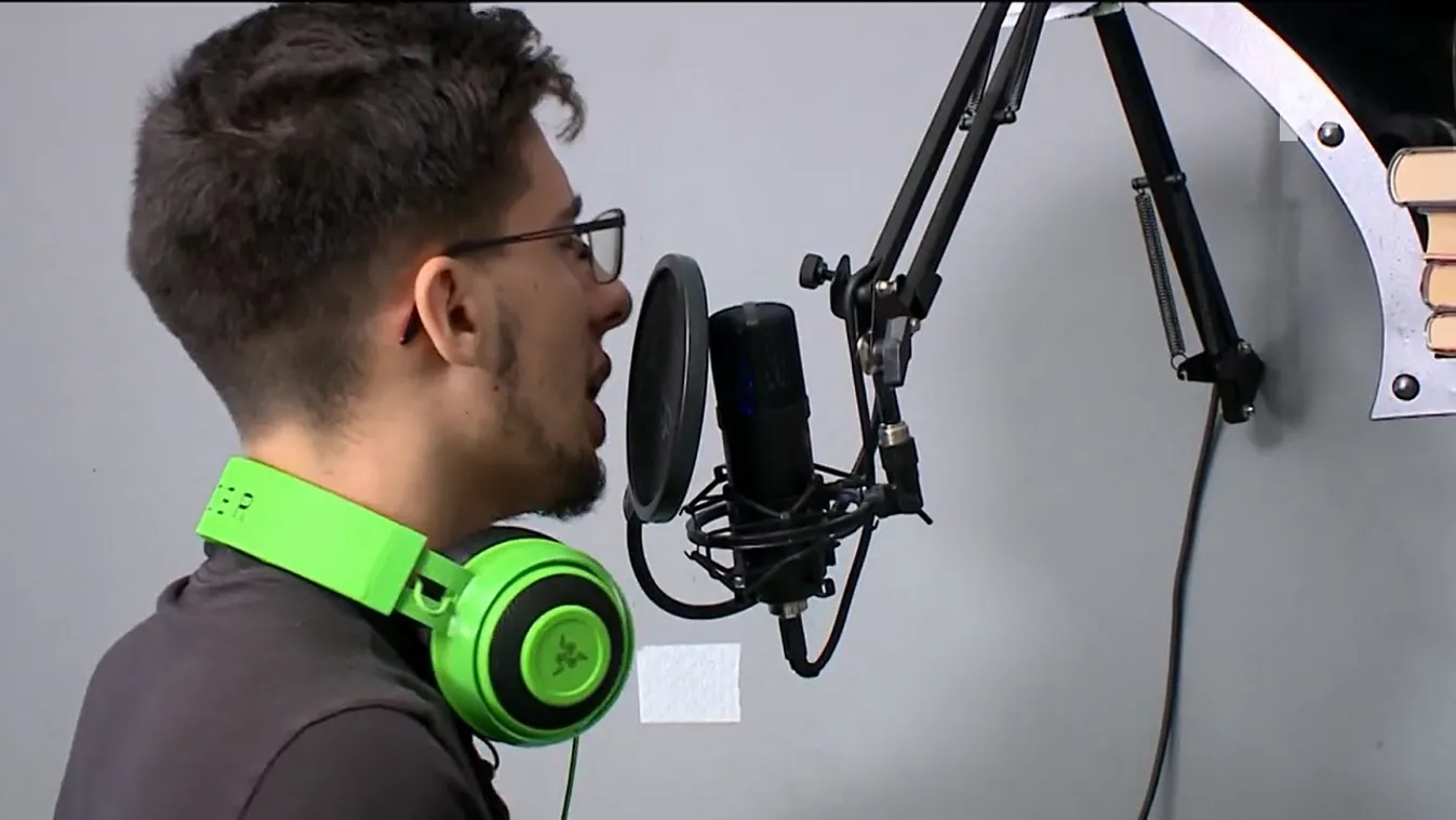 Ritka betegség kínozza gyerekkora óta Bálintot, kórházról kórházra jár