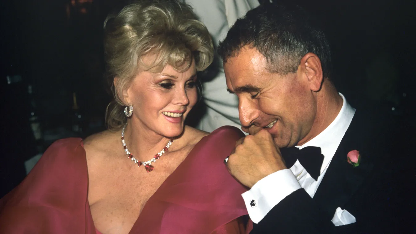 Közel 20 millió forintért készült el Gábor Zsazsa síremléke – Fotó