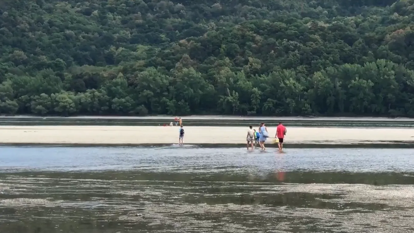 Elképesztő videó: alig ér bokáig a Duna Nagymarosnál