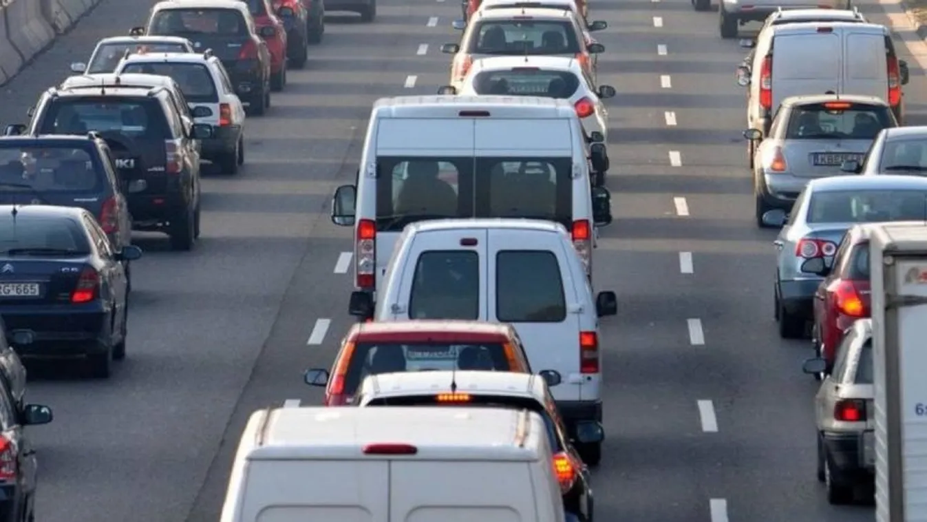 Elesett az M3-as, több kilométeres a dugó