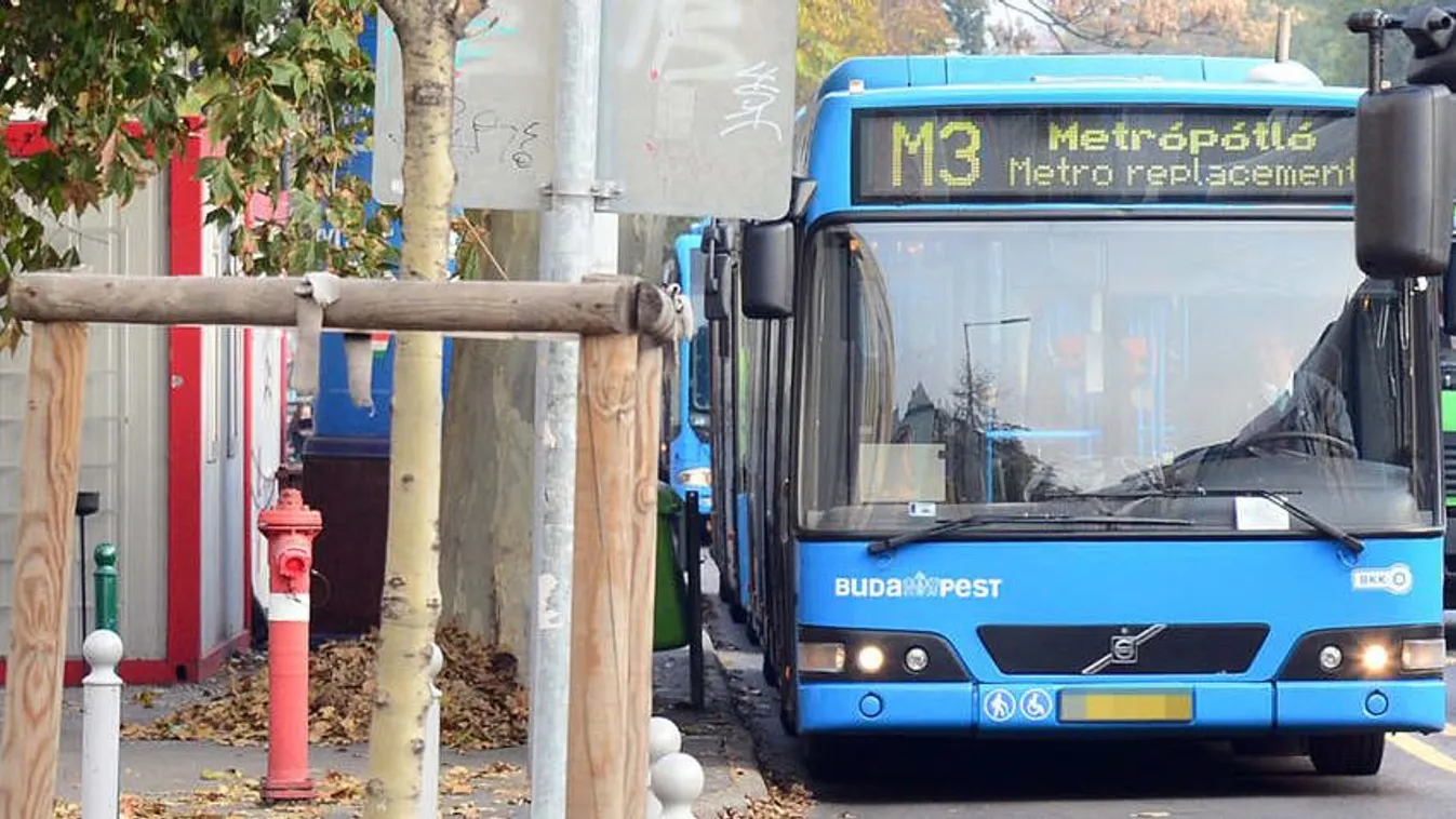 Holttest fekszik a Lehel tér metrópótló megállójában
