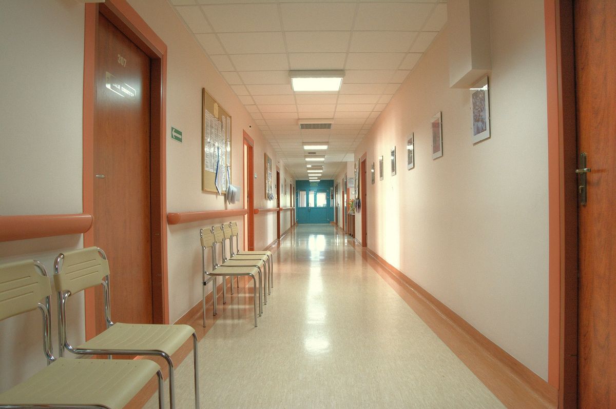 kórház 