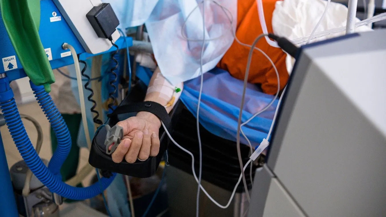 Szívszorító, hogyan bánt a három gyerek az édesanyjukkal