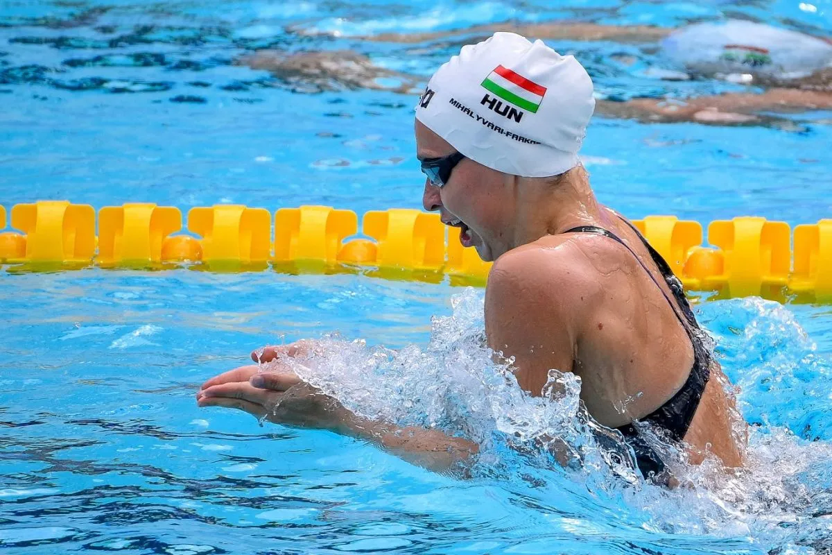 MIHÁLYVÁRI-FARKAS Viktória