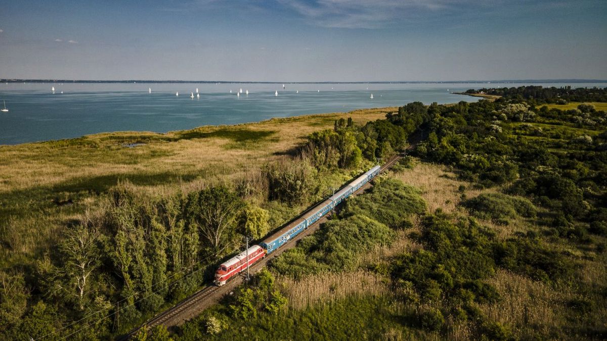 Érezd a különbséget: Erre képesek a vonatlegendák a Balatonnál