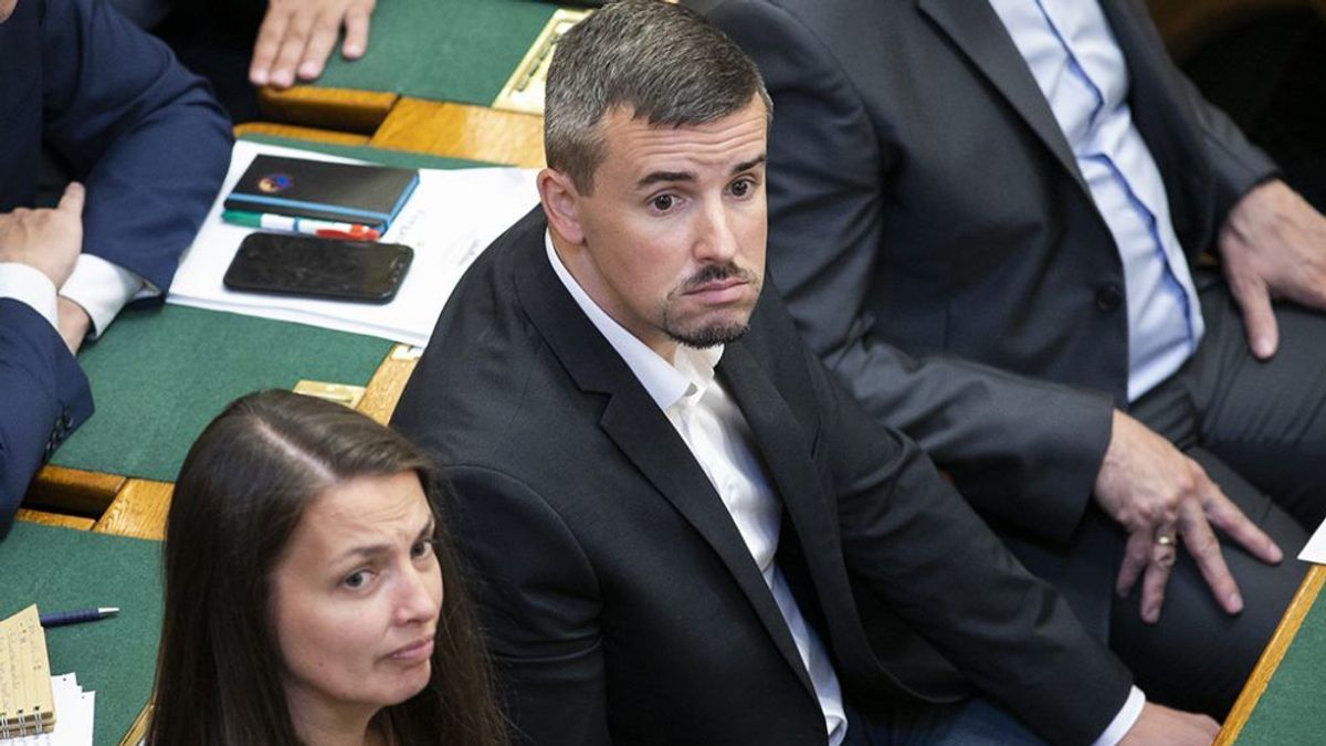 Jakab Péter 103 millió forintot játszott ki a haverjainak a Jobbik frakciópénzéből – Ripost