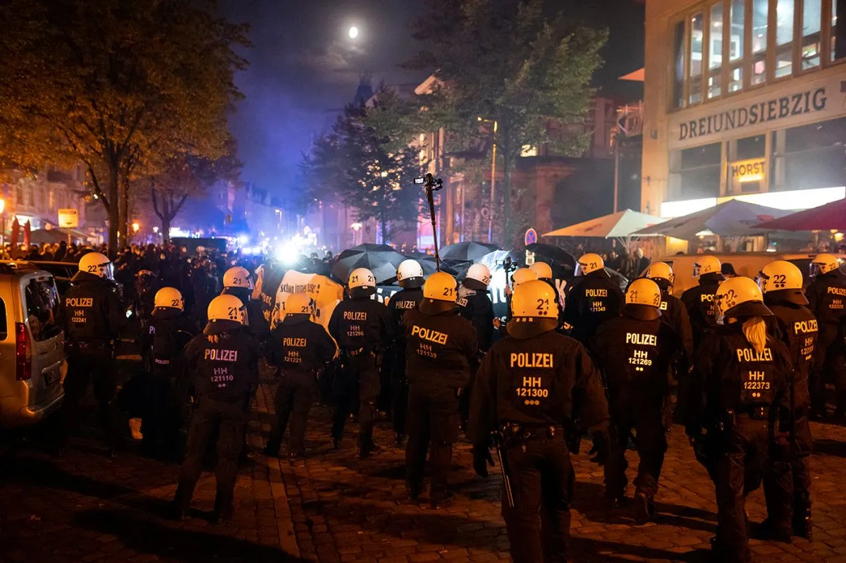 Demonstration in Hamburg against "Köpi-Platz" eviction in Berlin