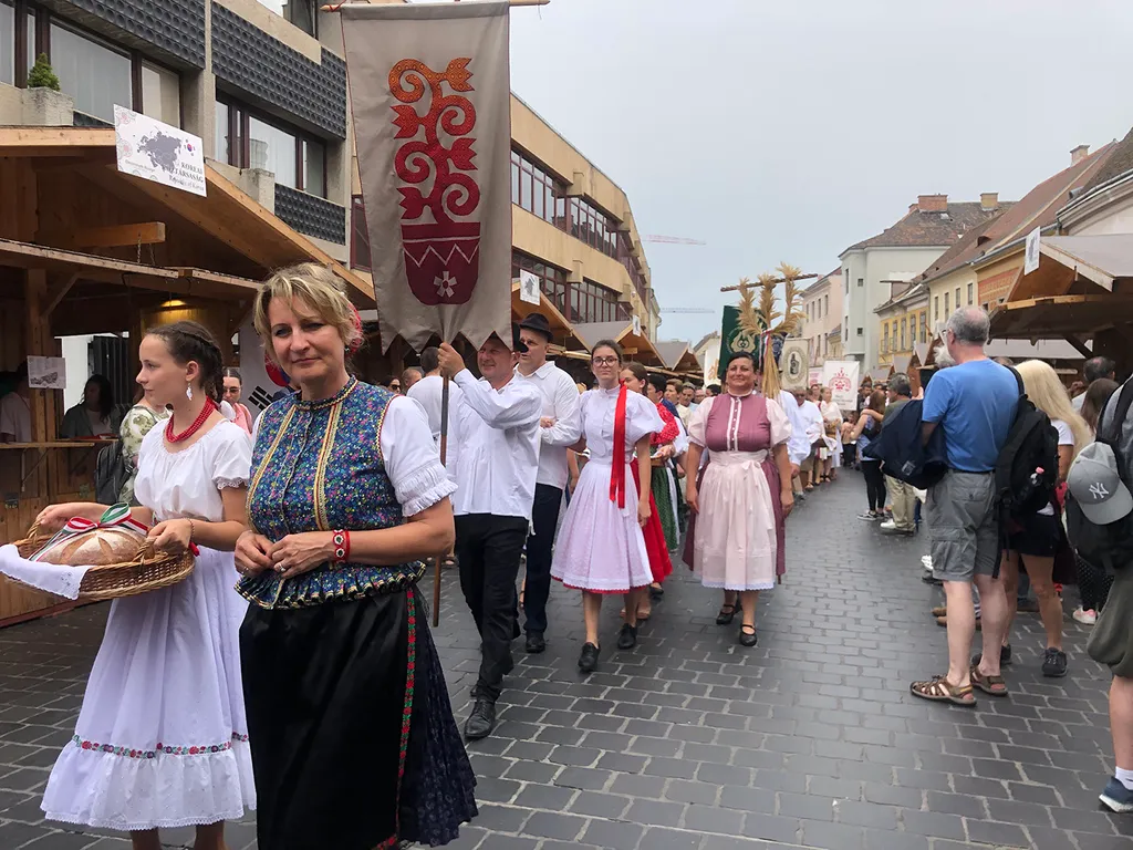 mesterségek ünnepe, ízek utcája