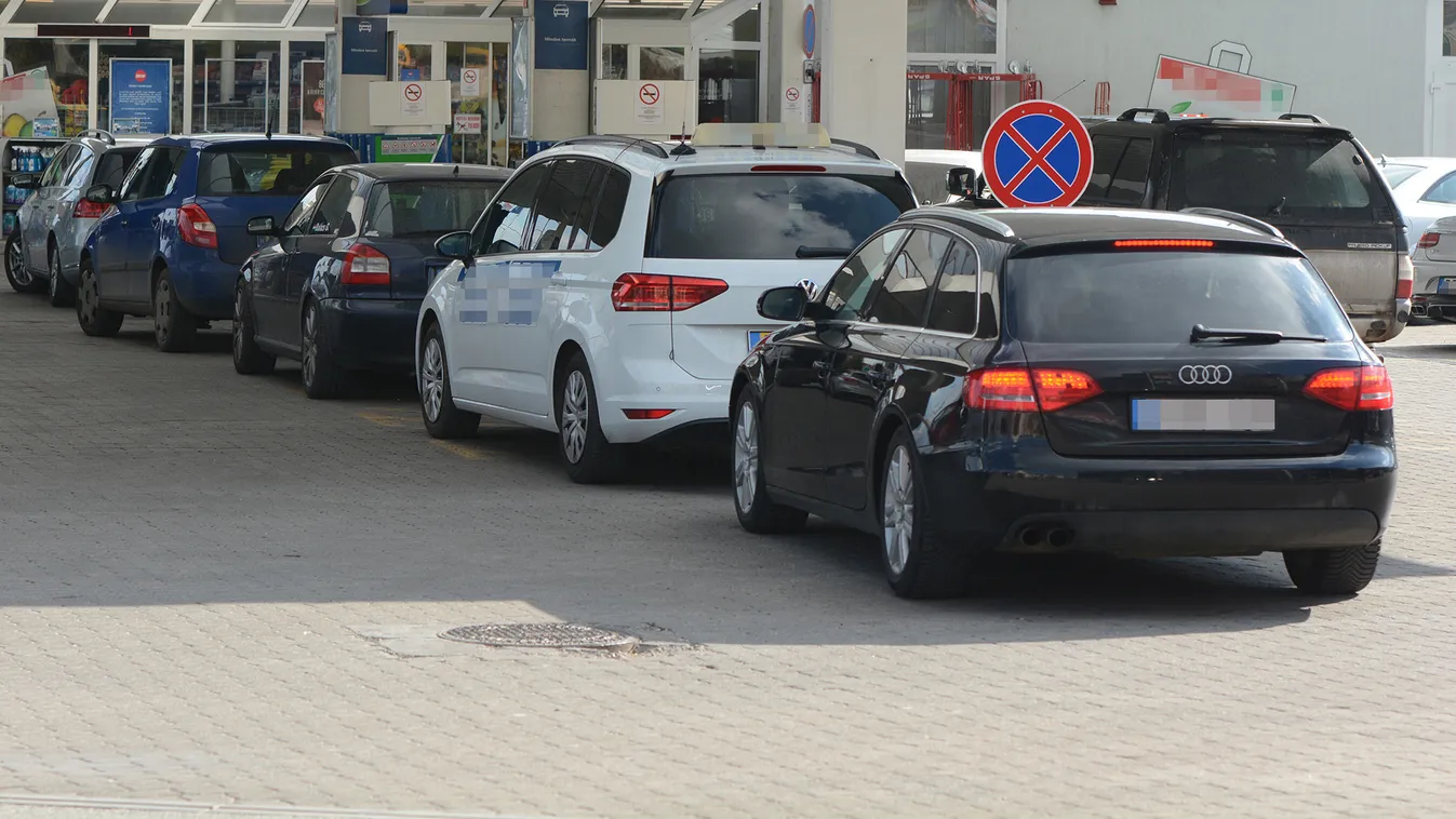 Aljas módon csaptak le az anyukára a benzintolvajok