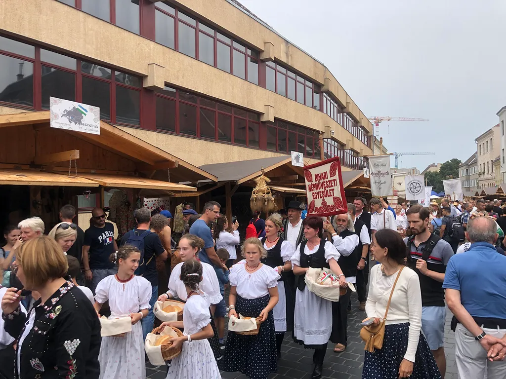 mesterségek ünnepe, ízek utcája