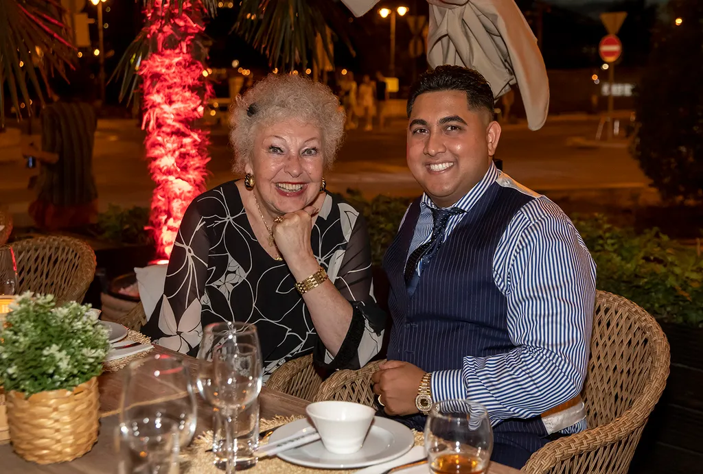 Berki Mazsi, Cini, Magdi anyus, Grofo