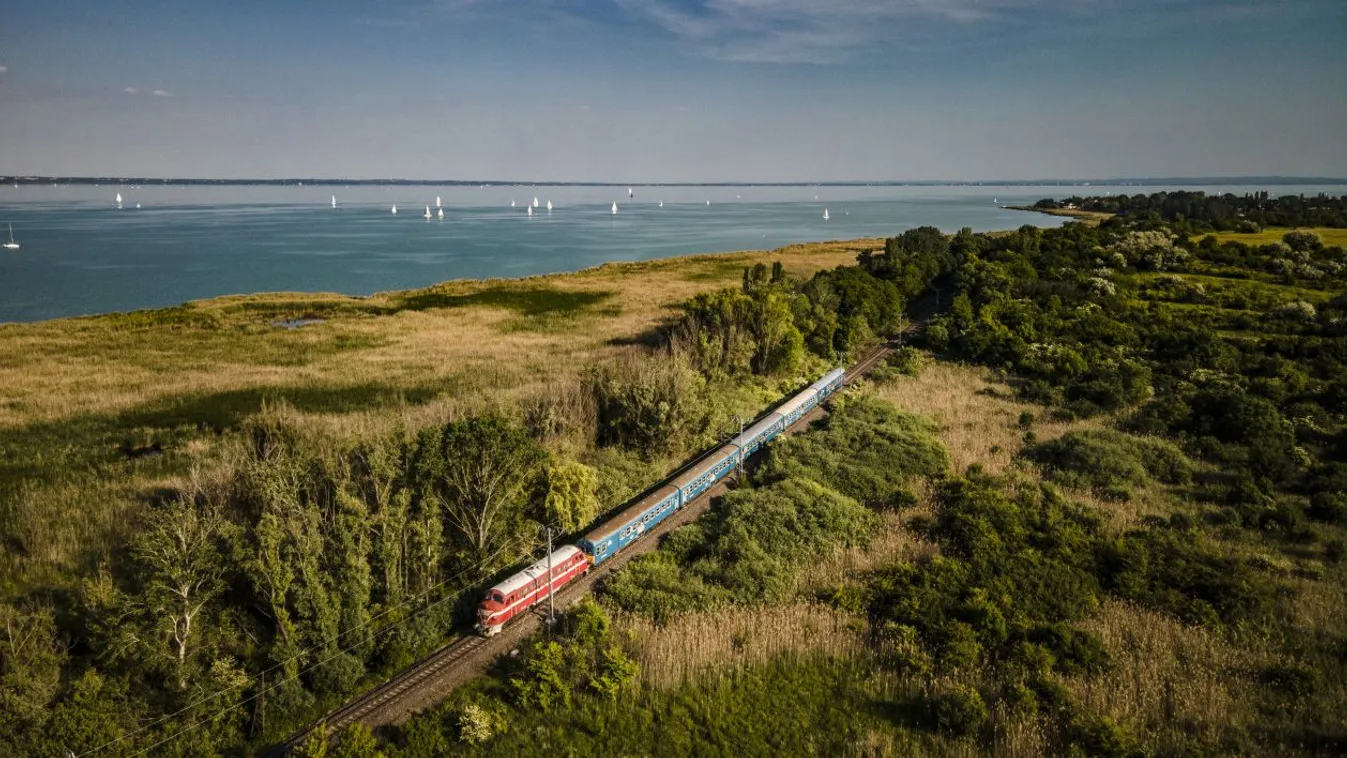 Hétvégén kiderül, mire képesek a vonatlegendák a Balatonnál