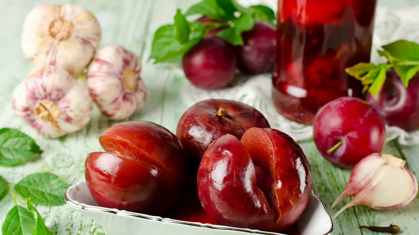 Most kell elrakni üvegbe a legmegosztóbb magyar savanyút