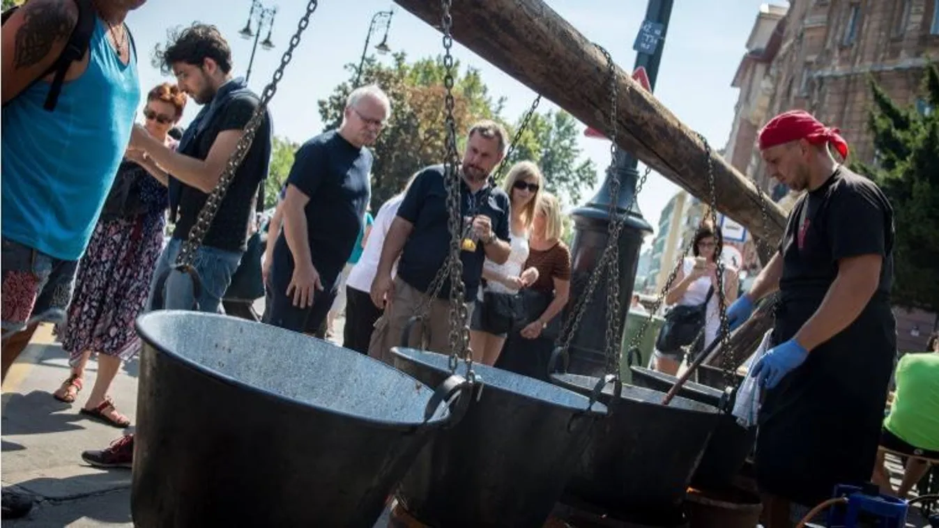 Csíptetett ponty és sokácbab – nyit a Magyar Ízek Utcája