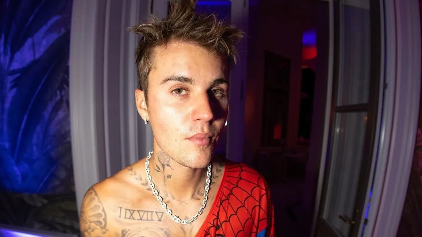 Pókemberként bulizott  Justin Bieber a Turai Kastélyban