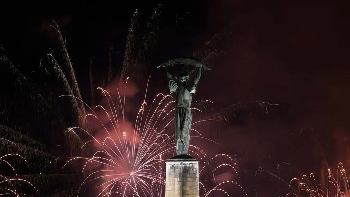 Augusztus 20-án negyvenezer rakétát lőnek a magasba