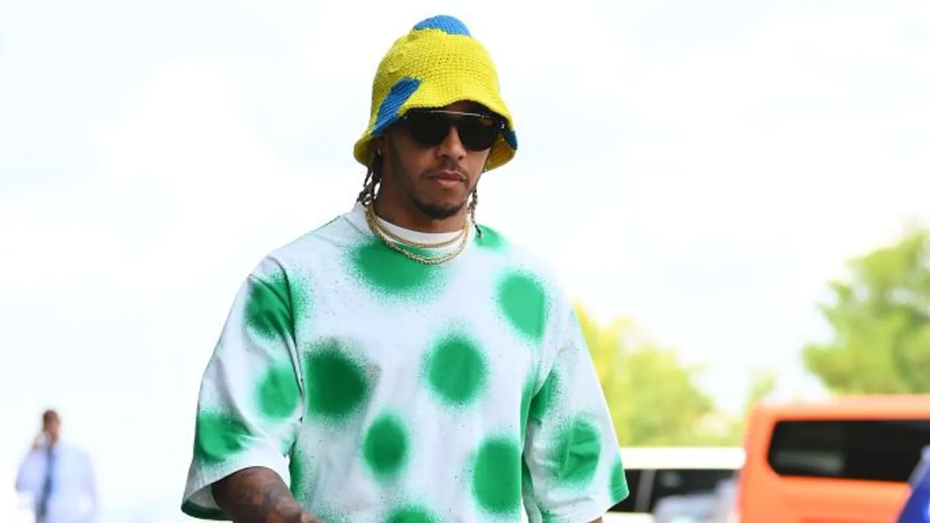 Beszólt a botrányhős Hamiltonnak, brutális büntetést kapott