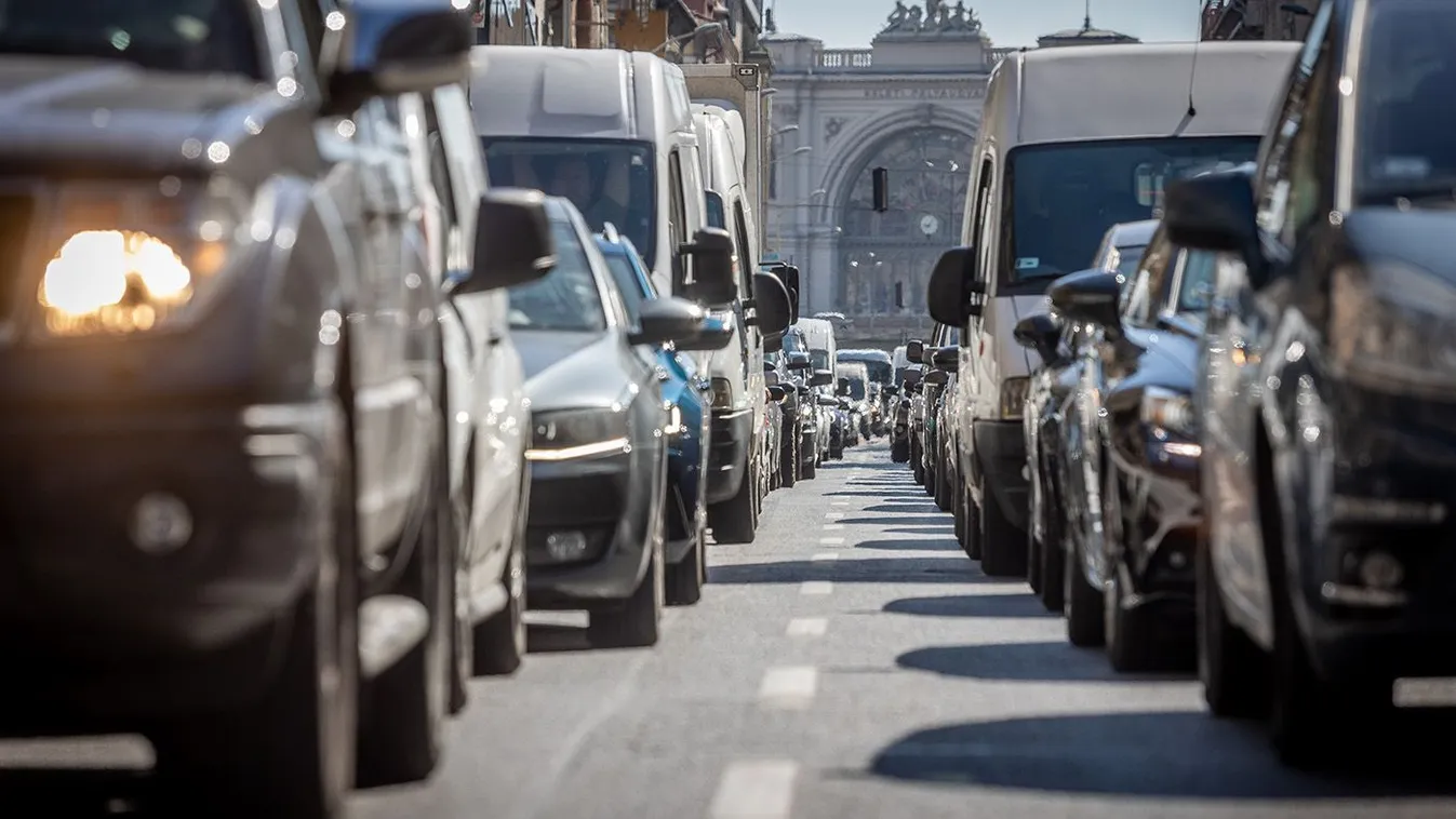 Nagy a baj az MO-son, ebből óriási dugó lesz