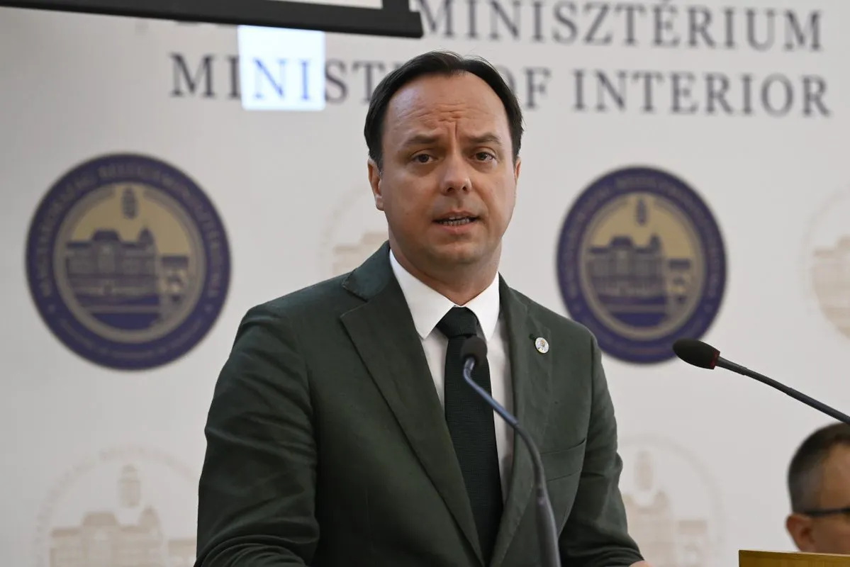 RÉTVÁRI Bence; NYITRAI Zsolt