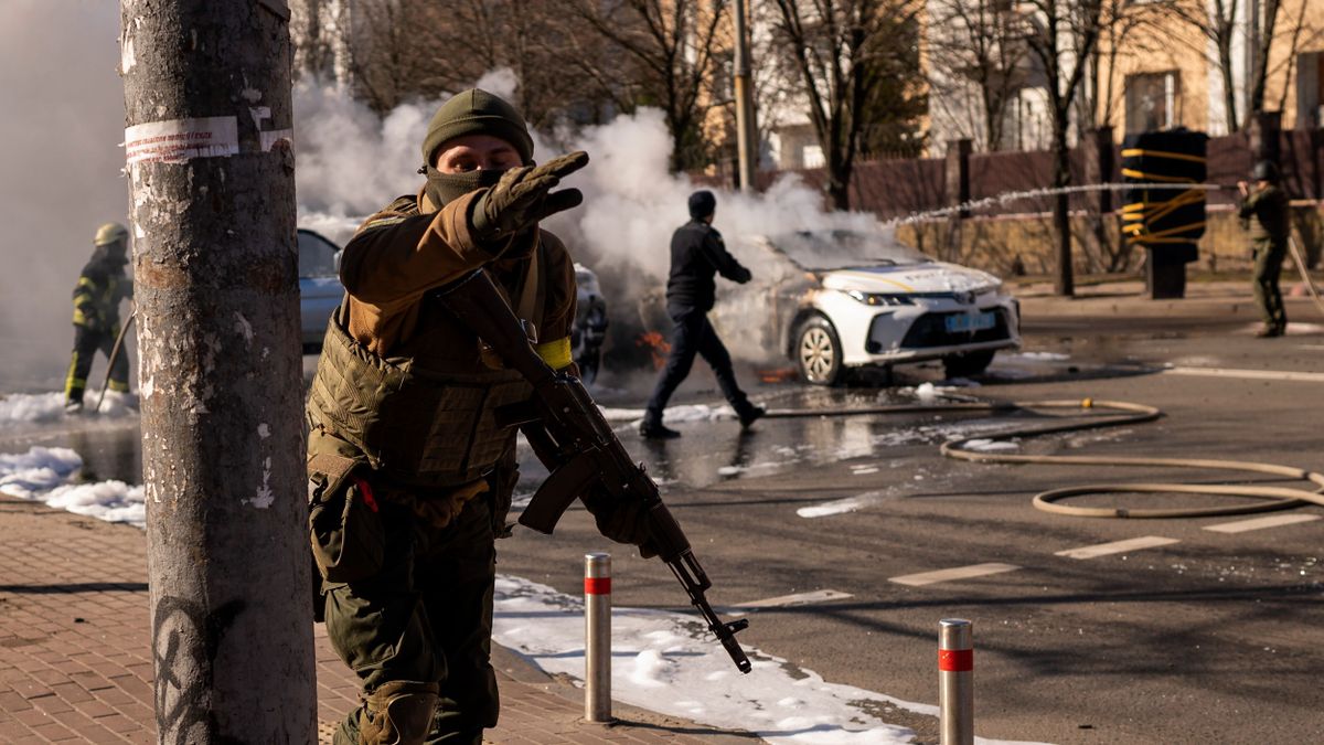 Veszélyben a kárpátaljai magyarság: házukból hurcolják el az embereket a háborúba – Videó