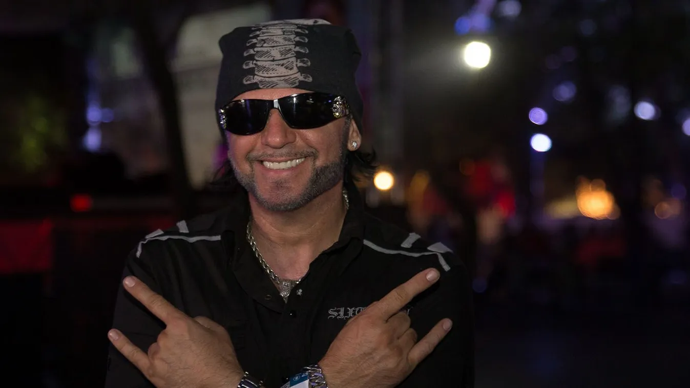 "Bolond" - Így reagáltak a rajongók Kozso új frizurájára