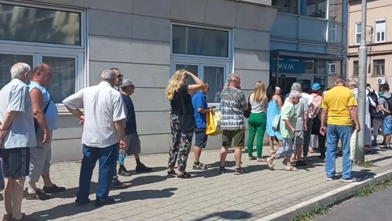 Hosszú sorok kígyóznak az MVM ügyfélszolgálatai előtt –videó