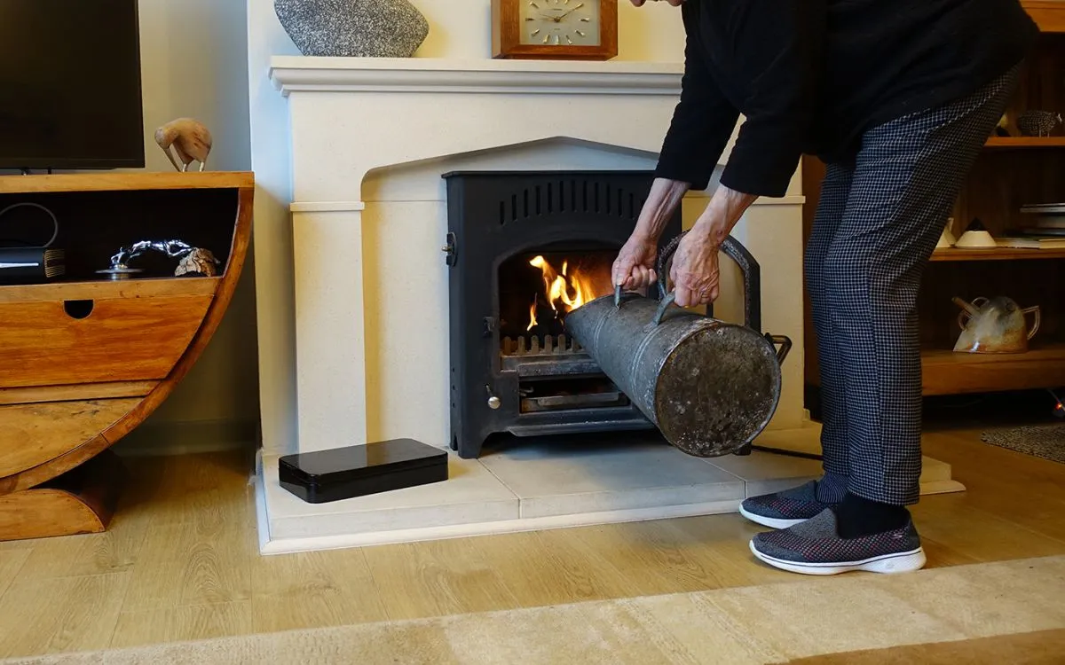 Dartmoor,England,February,2020.,Burning,Fossil,Fuels,In,The,Home.