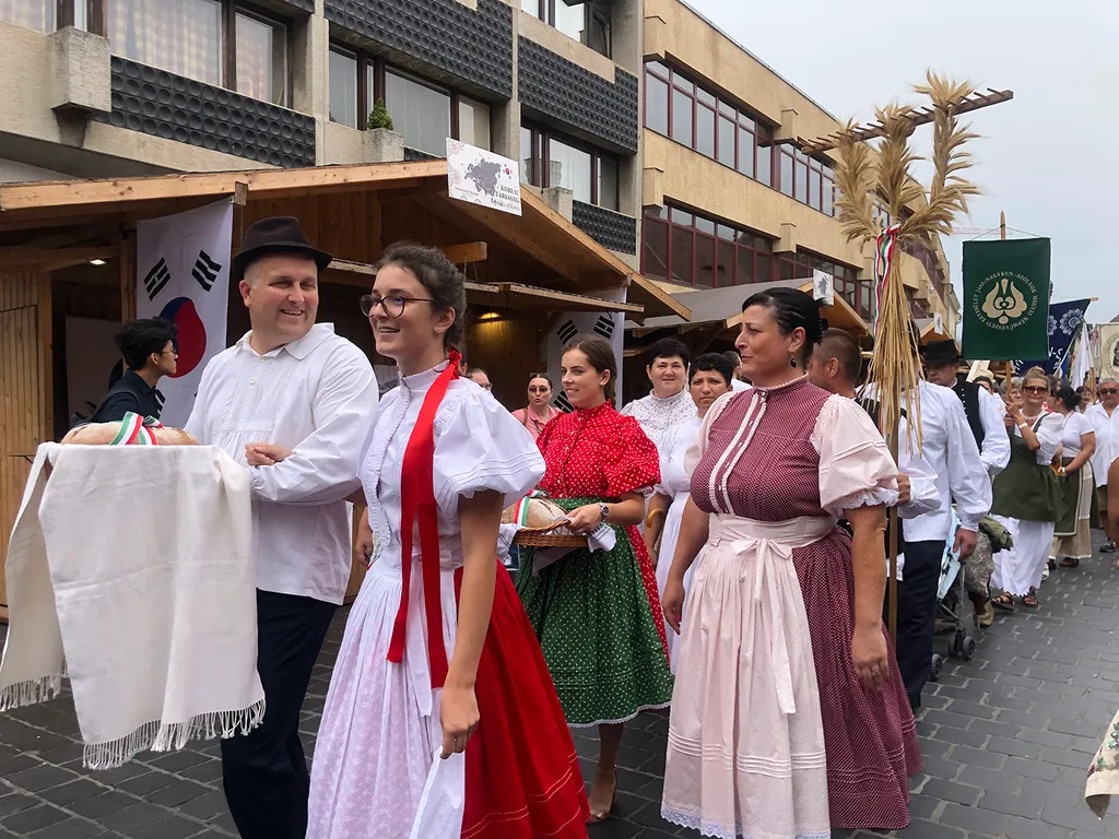 mesterségek ünnepe, ízek utcája