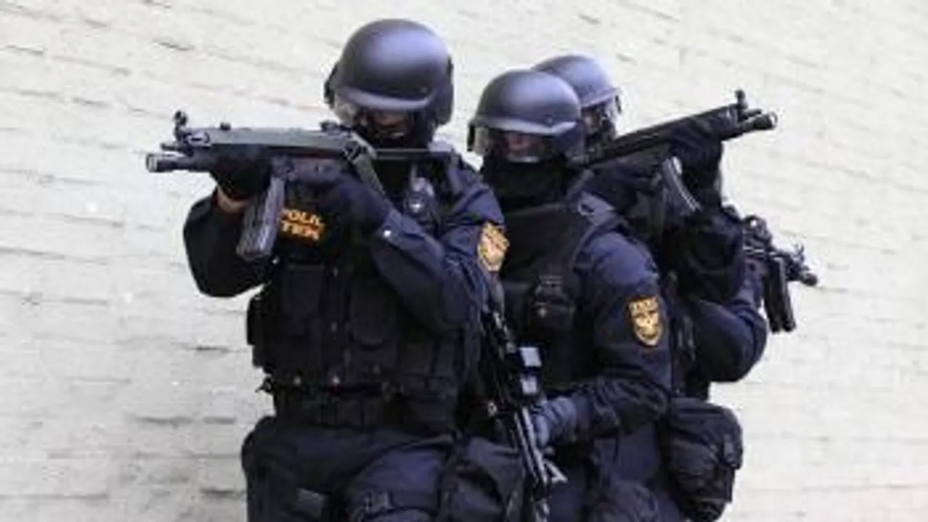 Bozótvágó késsel zárkózott be kislányával az apa Soroksáron