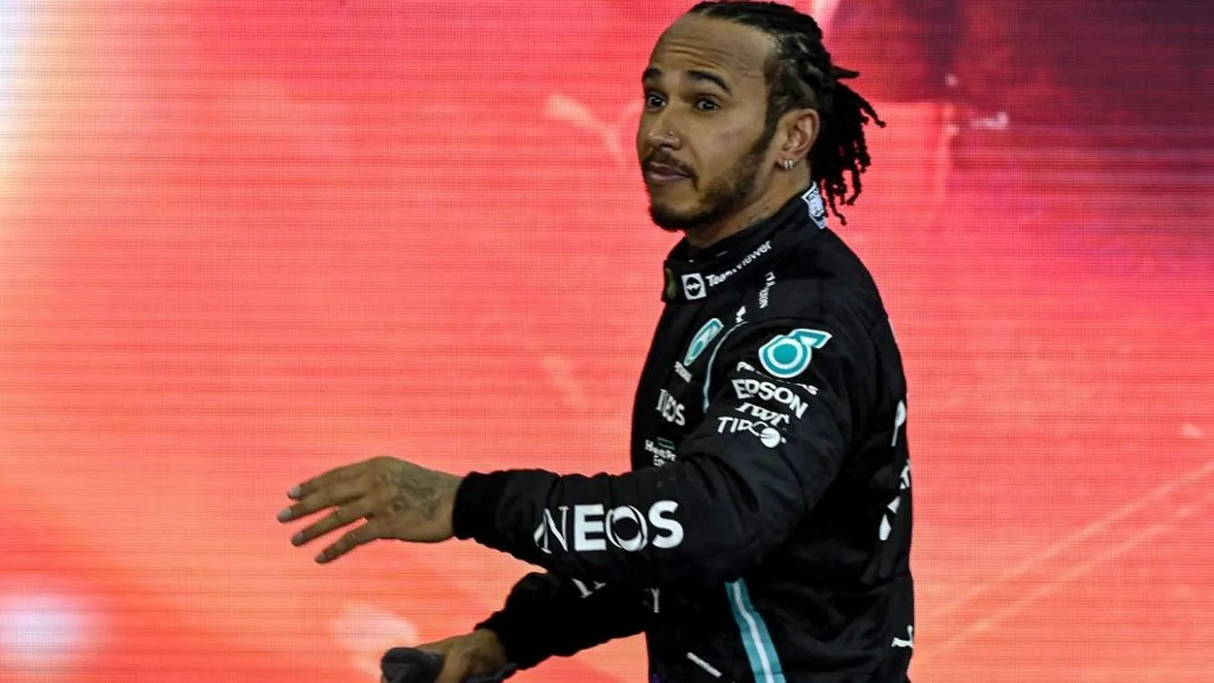 „Mekkora idióta” – égett a dühtől Hamilton miatt a riválisa
