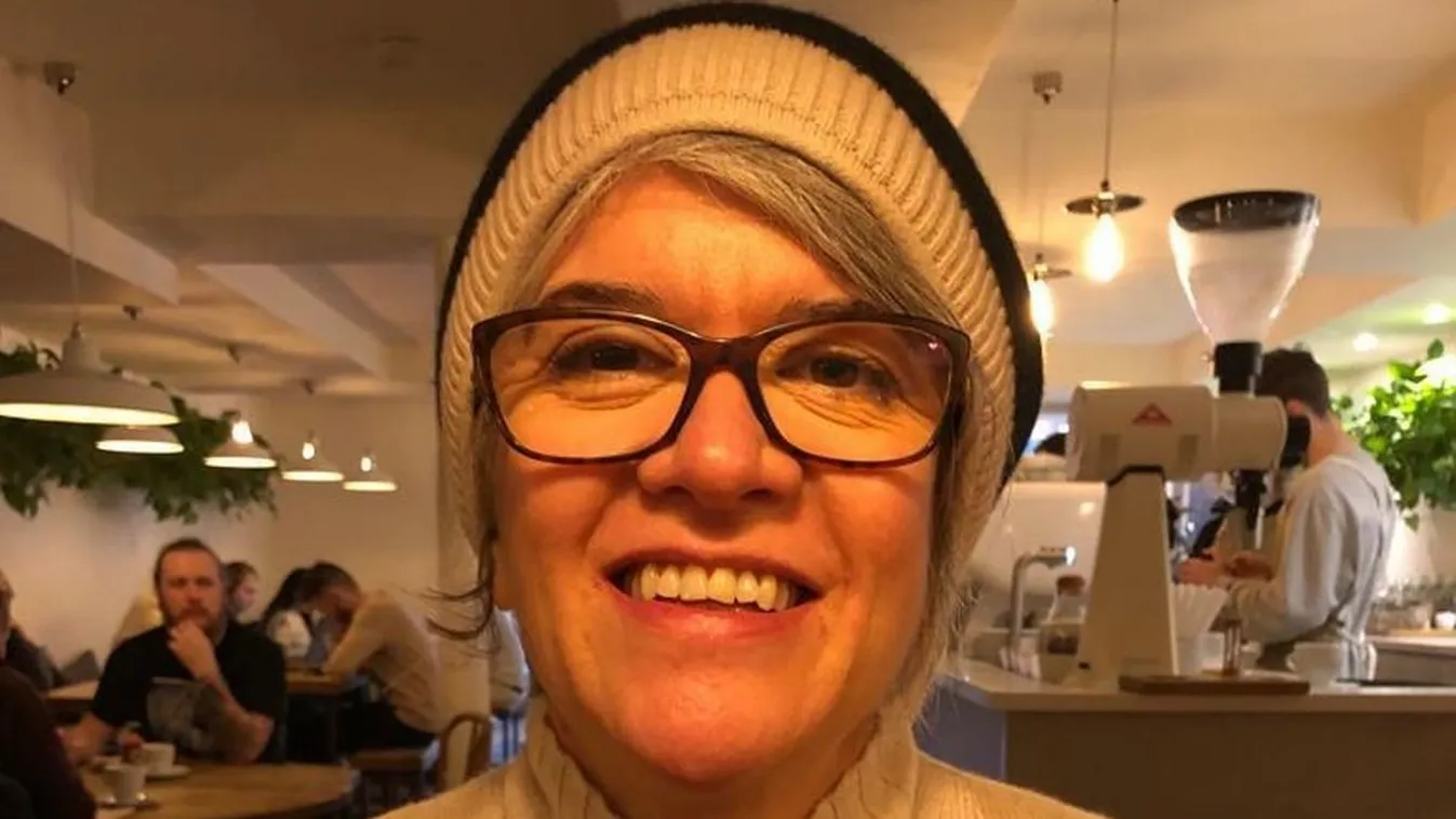 Már olvasni se tudott a fejfájástól az édesanya