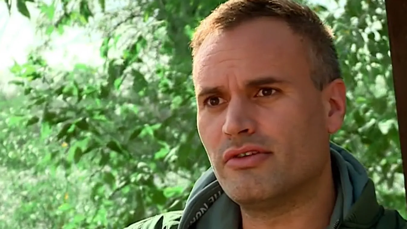 Elválik feleségétől a magyar sztár