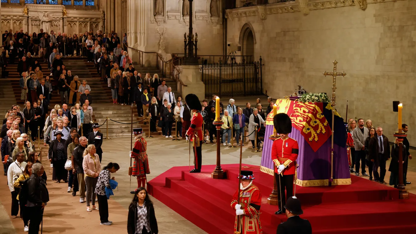 Lezárták a II. Erzsébet királynő ravatalához vezető sort