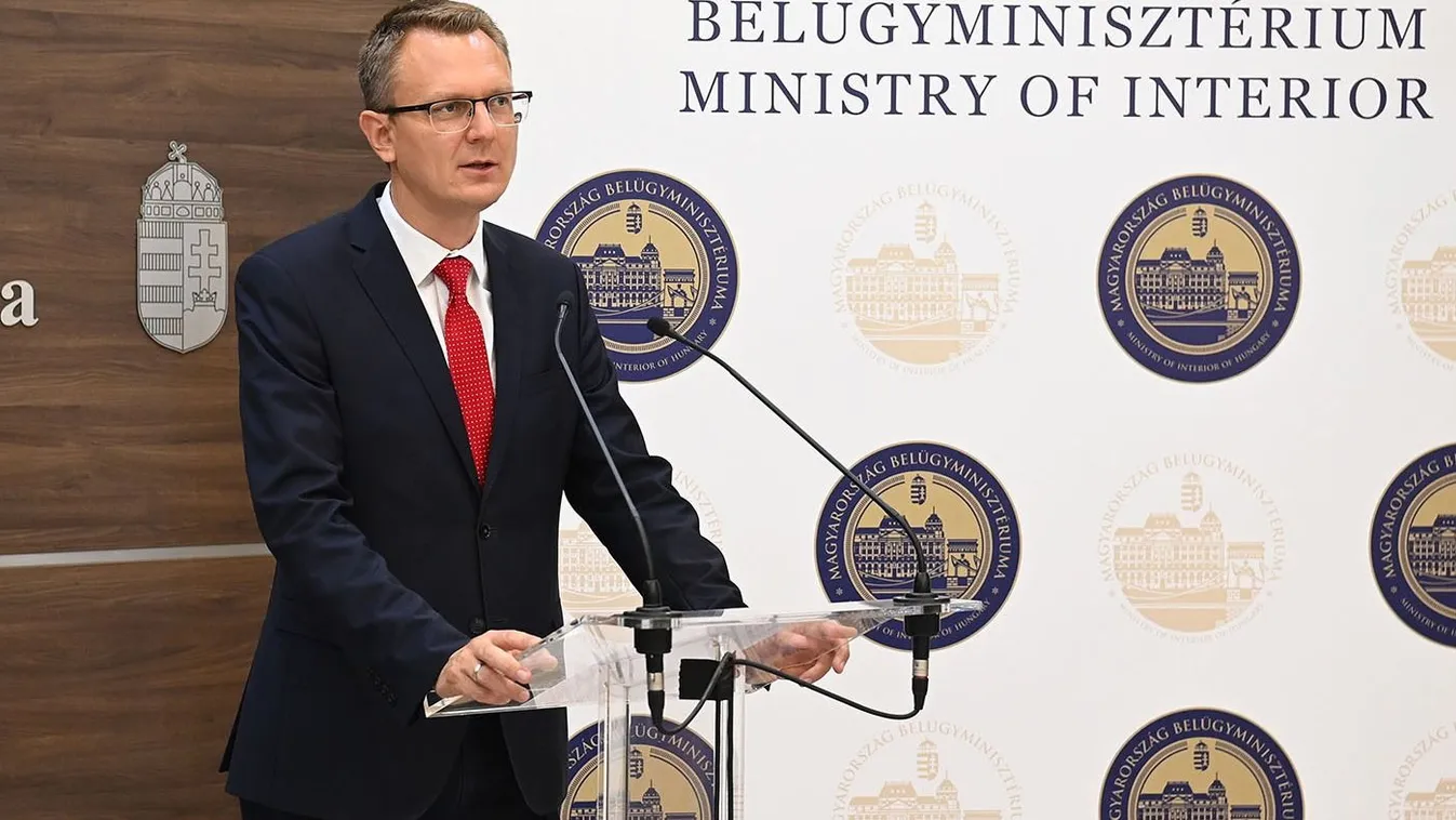 Más országok határait is védik a magyar rendőrök