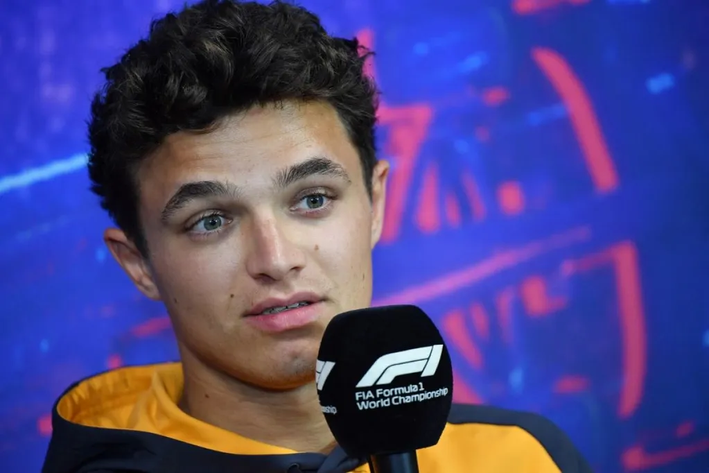 Rájár a rúd Lando Norrisra