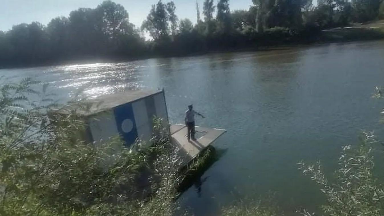 A Tiszából mentették ki az öngyilkos nőt a rendőrök