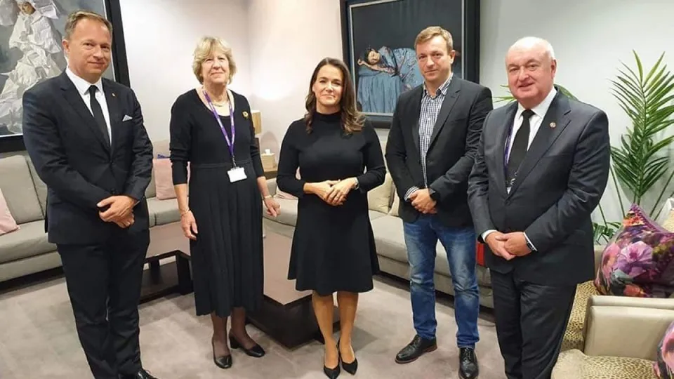 Novák Katalin II. Erzsébet temetésén 