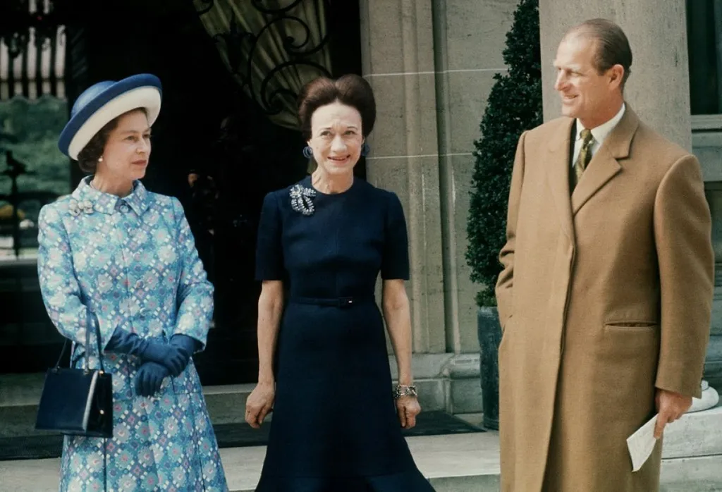 ELIZABETH II-PARIS-WALLIS SIMPSON