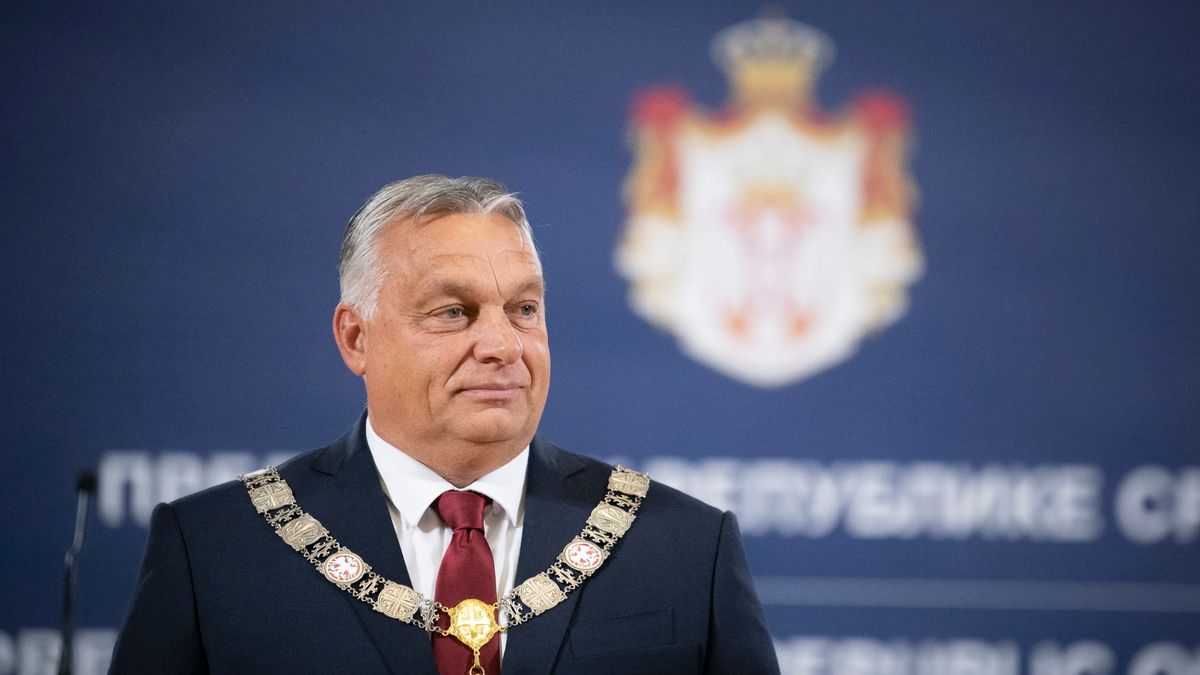 Hatalmas elismerés: Orbán Viktort kitüntették a Szerb Köztársaság Érdemrendjével