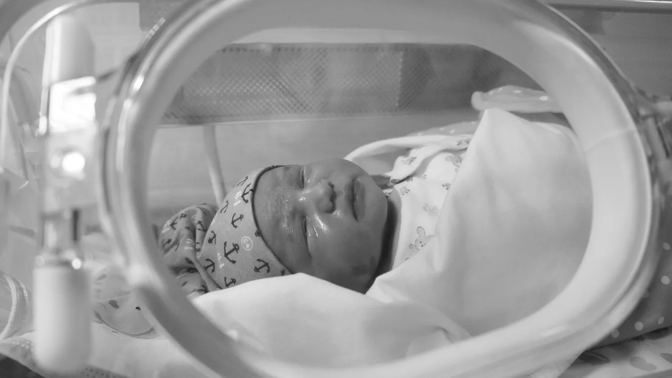 Kétnapos csecsemő életét mentették meg Pécsen