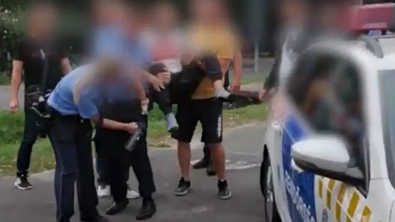 Ellenállt: így tették be a bűnözőt a rendőrautóba – videó