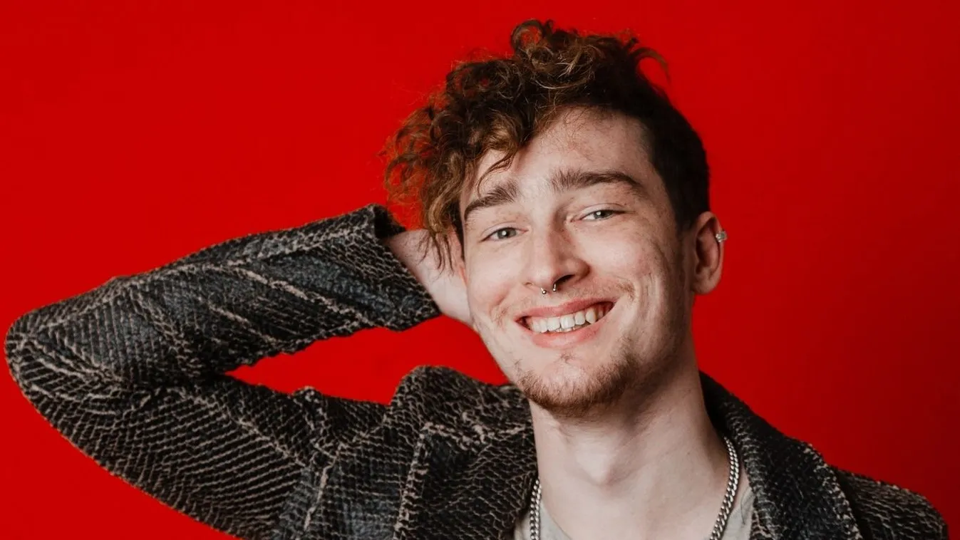 Kamerák előtt itta magát talaj részegre a TV2 sztárja