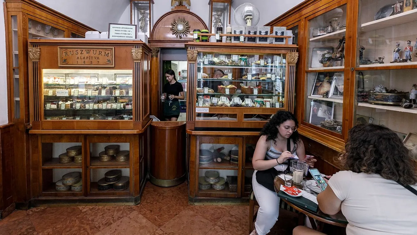 Csaknem 200 éves Európa legrégibb cukrászdája, és magyar