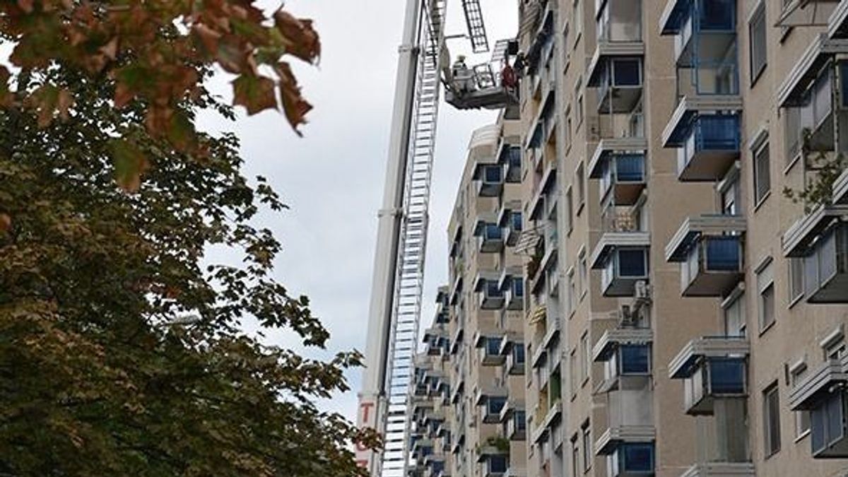 Hat percig tartották a levegőben az öngyilkos férfit, így végződött a dráma