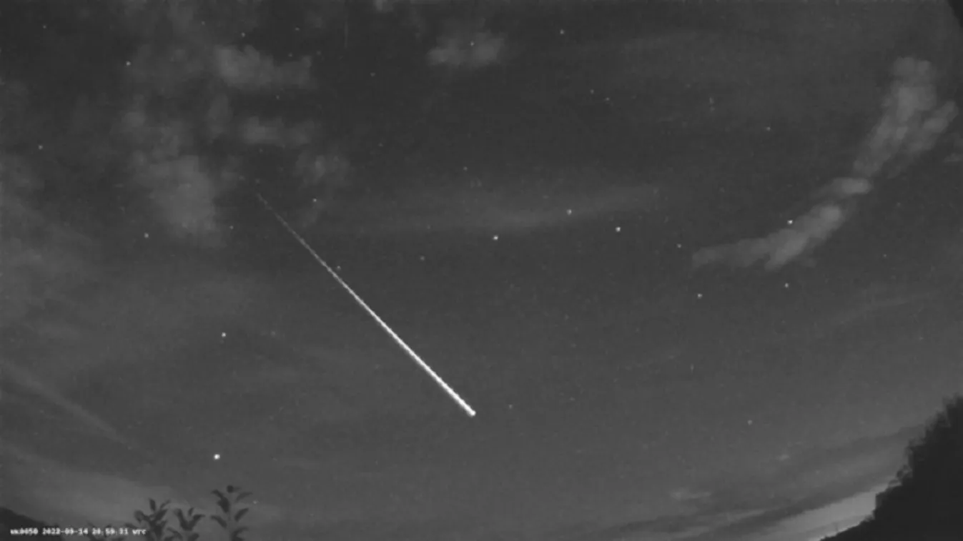 Hatalmas tüzes meteor száguldott az égen – Videó
