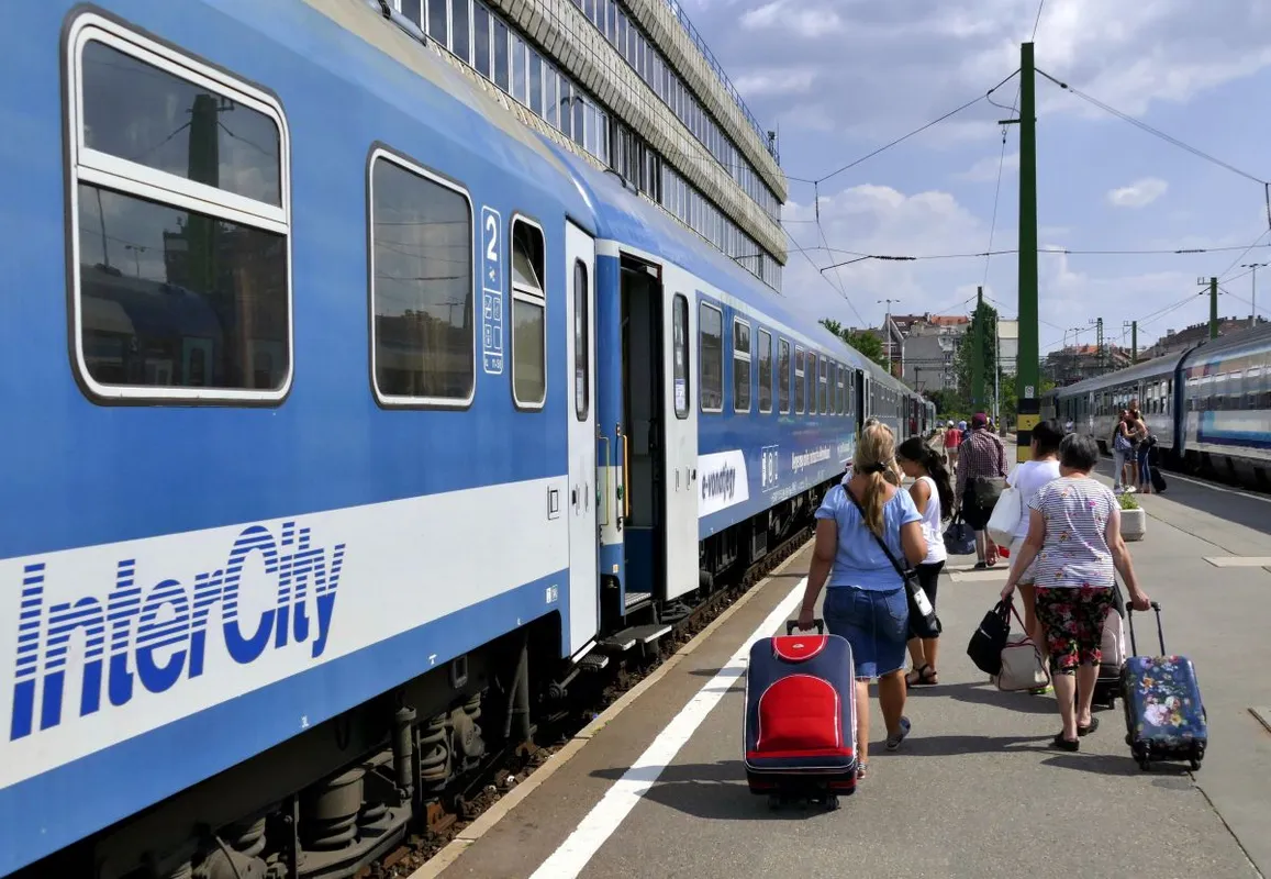 InterCity,vonat, MÁV, utazás, bérlet
