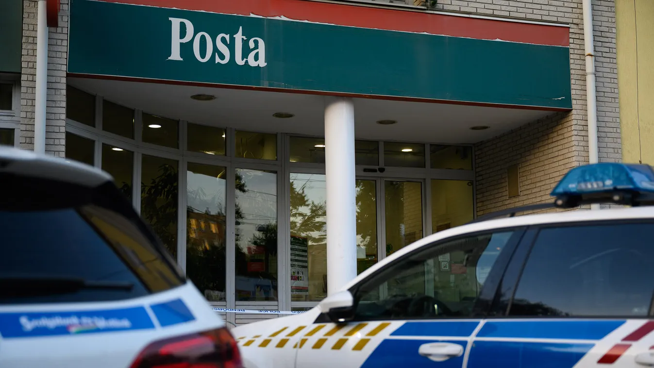 Fegyveres férfi támadt rá a budapesti postára – Videó