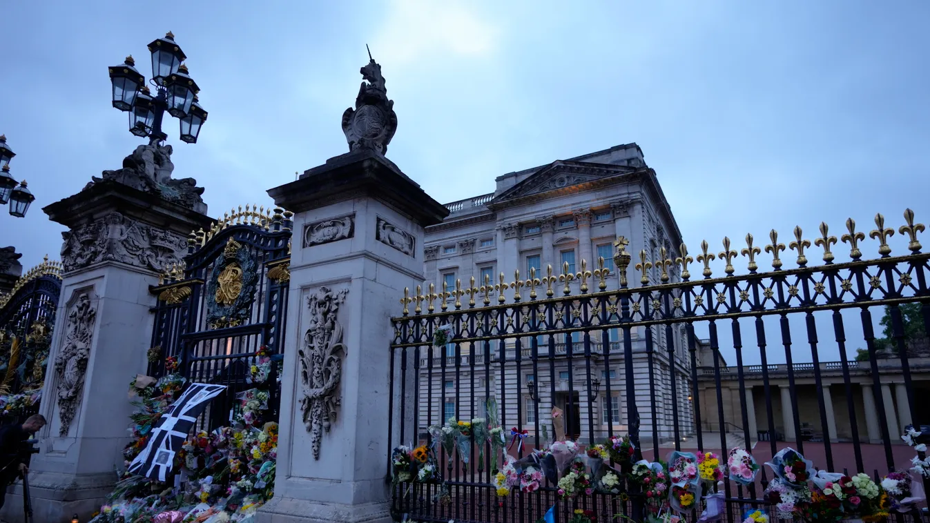 Sírva nyilatkozott a palota alkalmazottja II. Erzsébetről